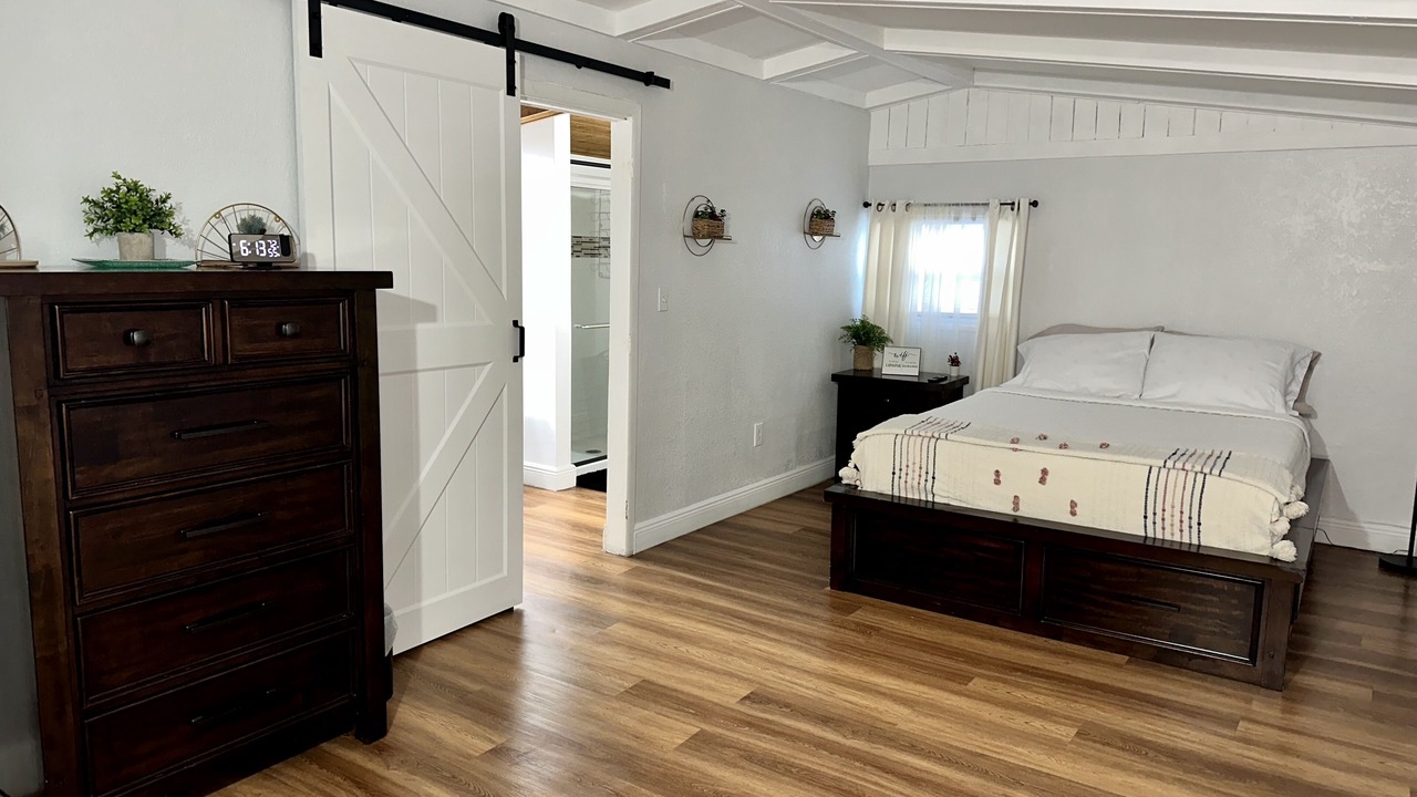 Photo of Bedroom in Homestead