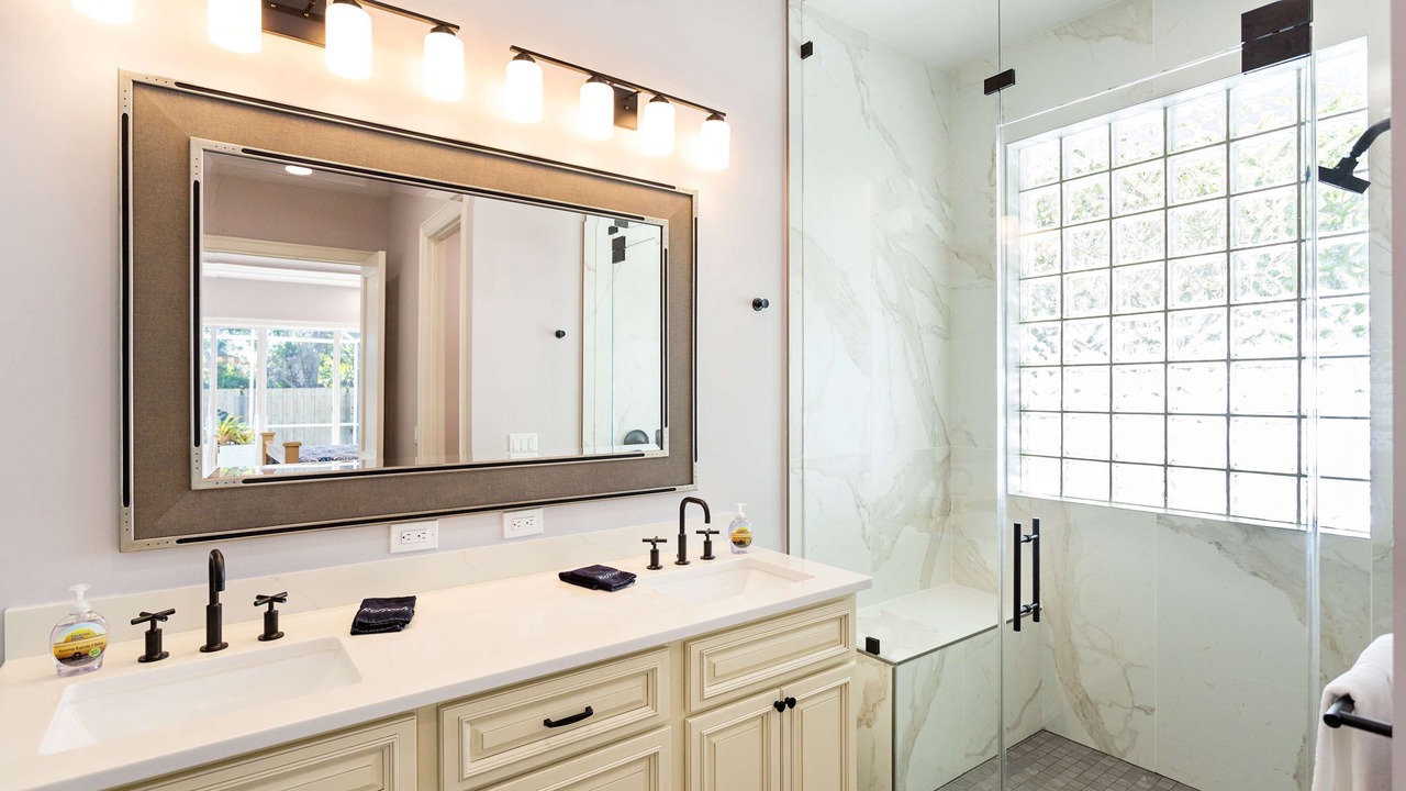 Photo of Bathroom in Naples Park