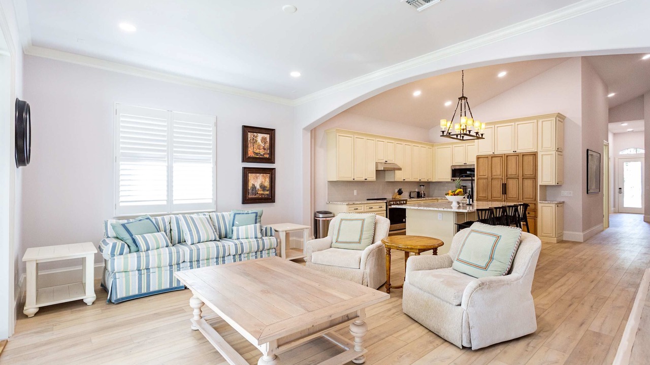 Photo of Bedroom in Naples Park