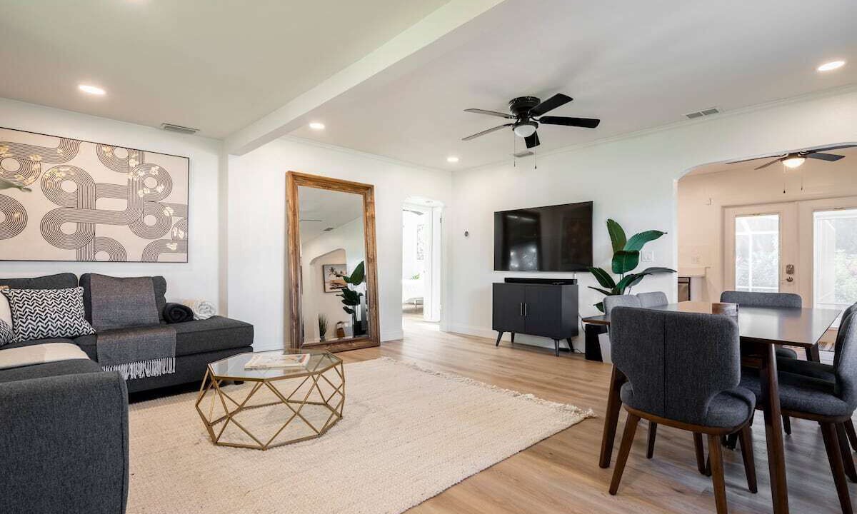 Photo of Livingroom in North East Park
