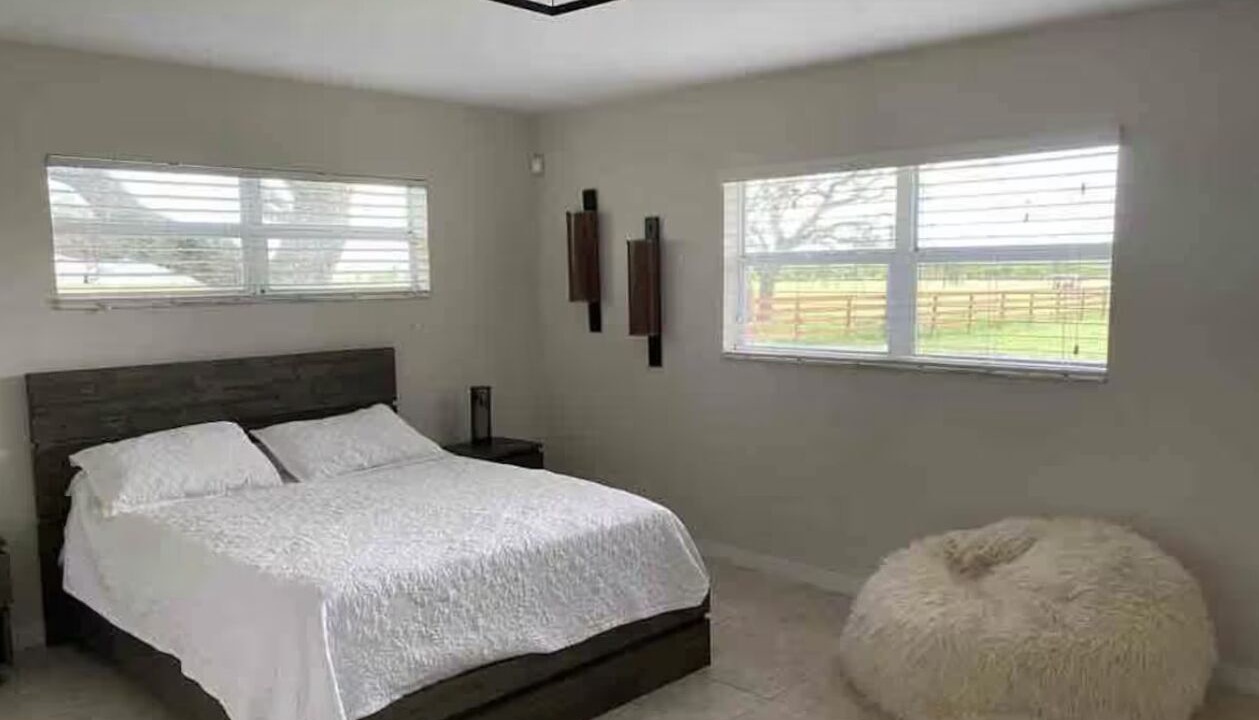 Photo of Bedroom in Lorida