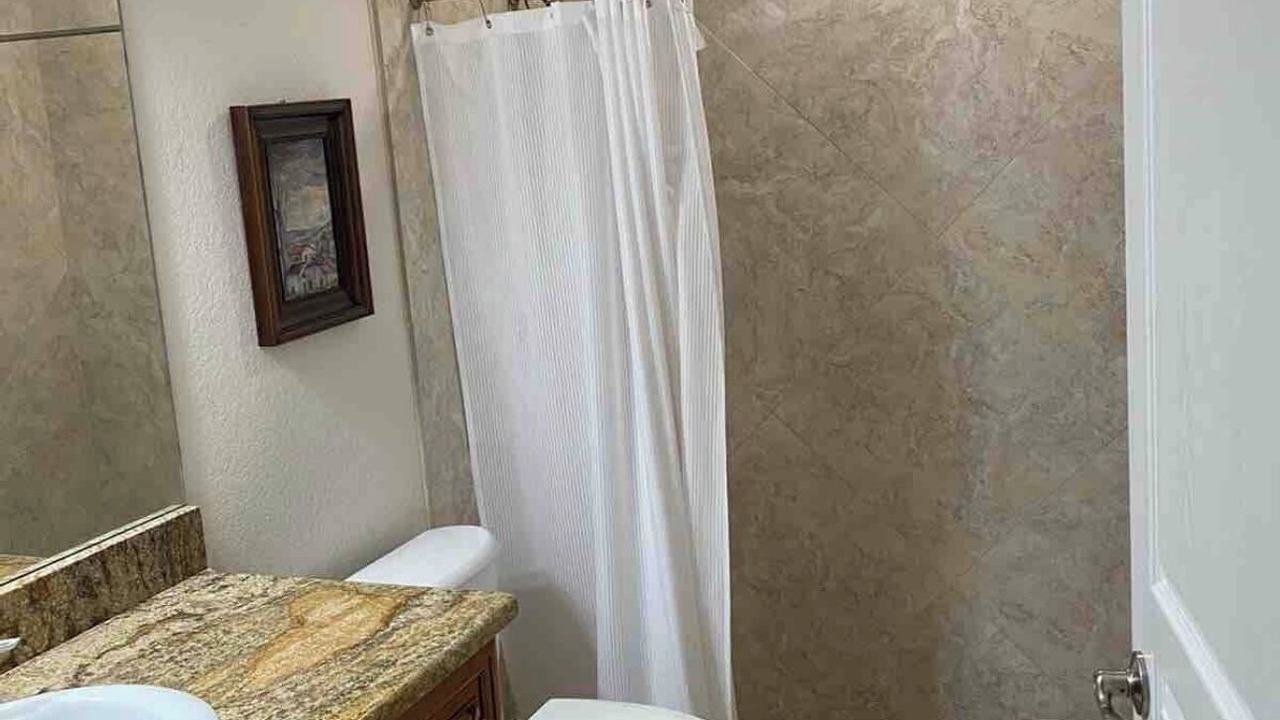 Photo of Bathroom in Lorida