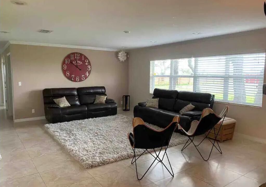 Photo of Livingroom in Lorida