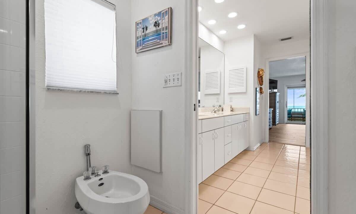 Photo of Bathroom in Redington Beach