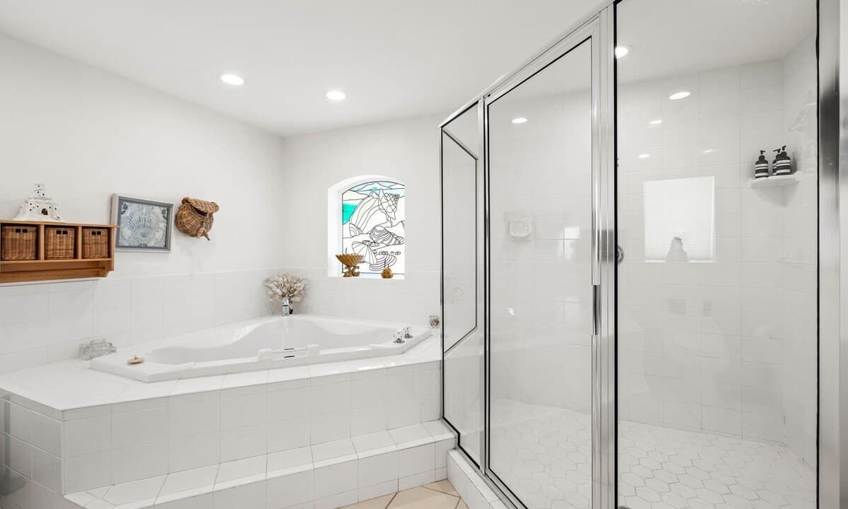 Photo of Bathroom in Redington Beach