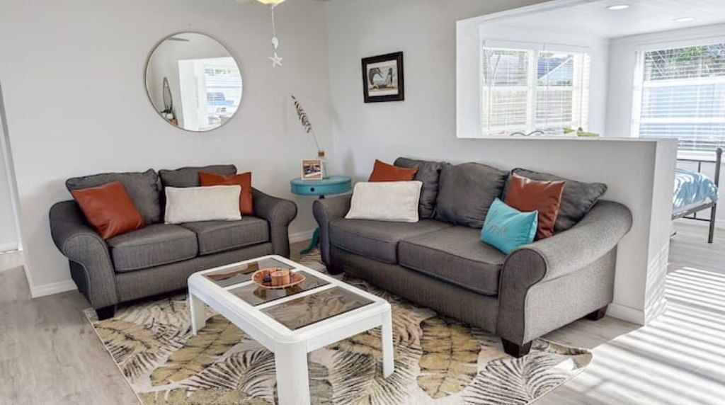 Photo of Livingroom in Seminole