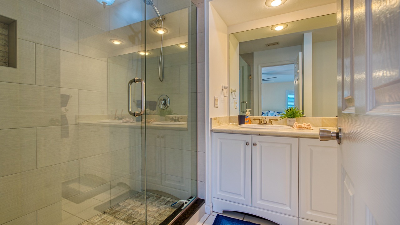 Photo of Bathroom in Yacht Club