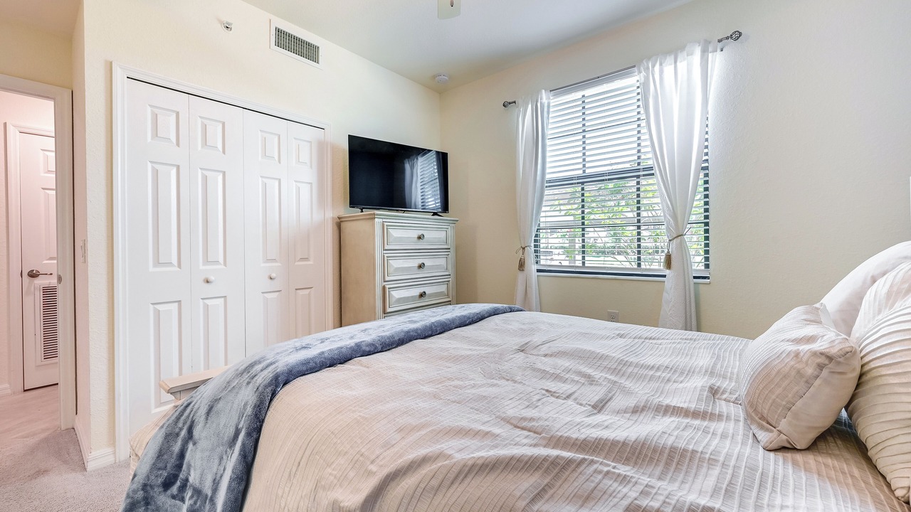 Photo of Bedroom in Lakewood Ranch