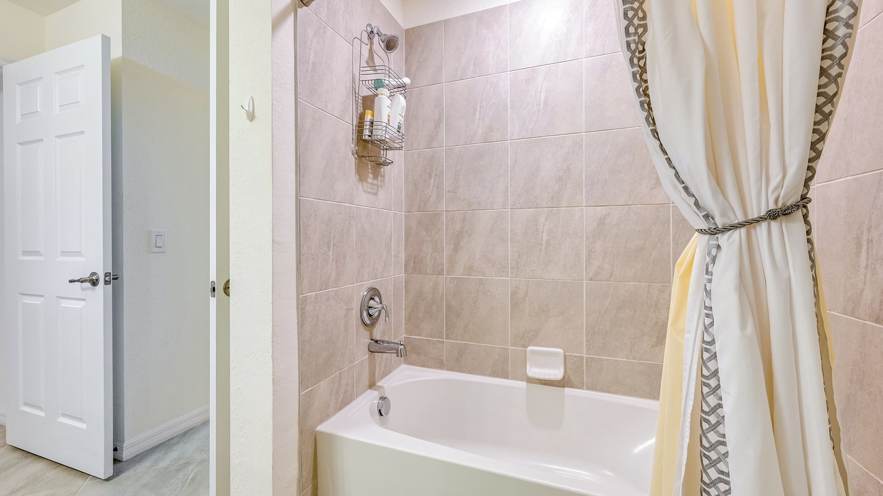 Photo of Bathroom in Lakewood Ranch