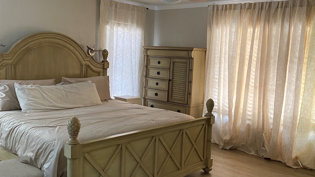 Photo of Bedroom in Venice Gardens