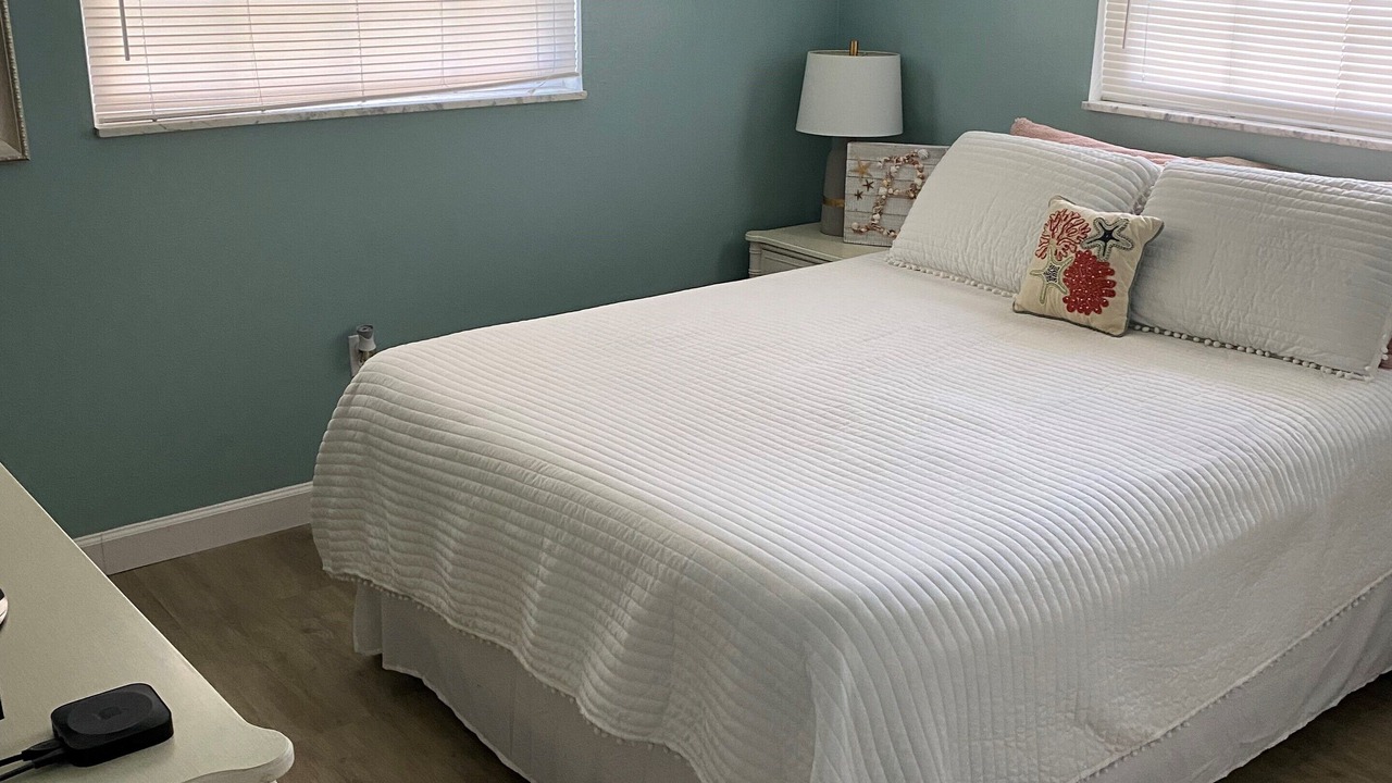 Photo of Bedroom in Venice Gardens
