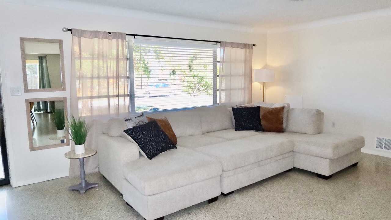 Photo of Livingroom in Southgate