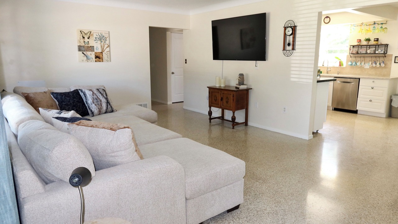 Photo of Livingroom in Southgate
