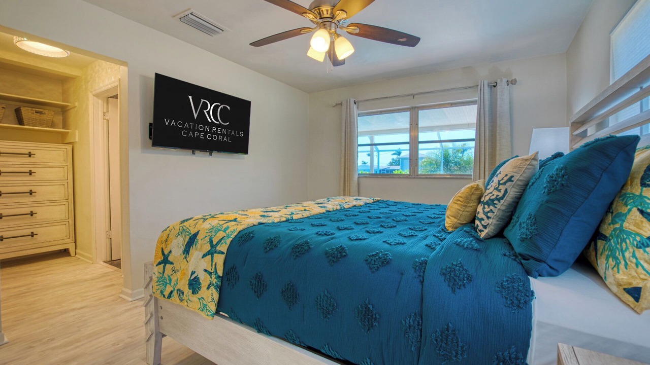 Photo of Bedroom in Yacht Club