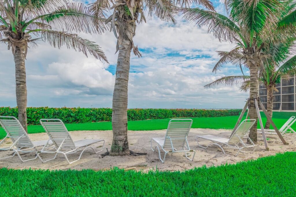 Photo of Outdoor in Hutchinson Island South