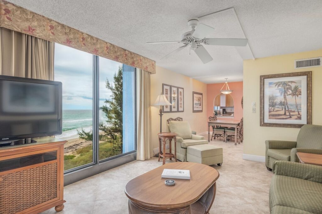 Photo of Livingroom in Hutchinson Island South