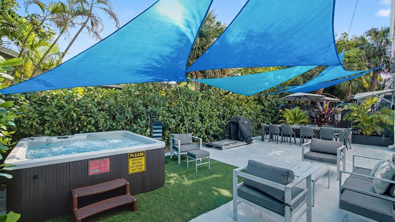 Photo of Patio Balcony in Palm Beach Shores