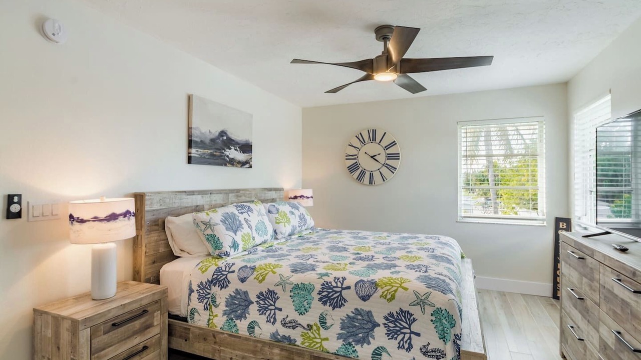 Photo of Bedroom in Holmes Beach
