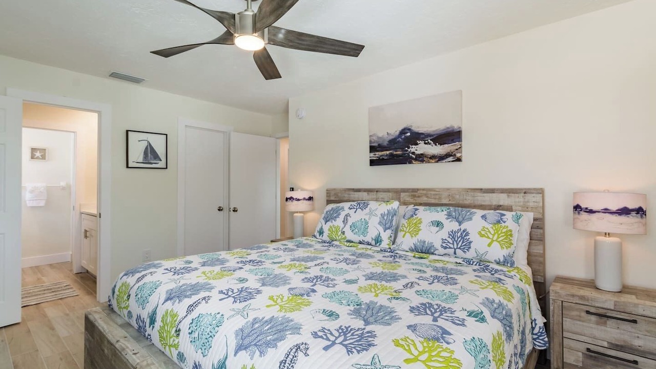 Photo of Bedroom in Holmes Beach
