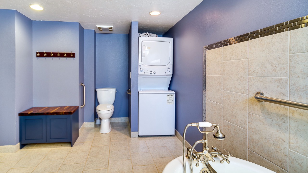 Photo of Bathroom in Highland