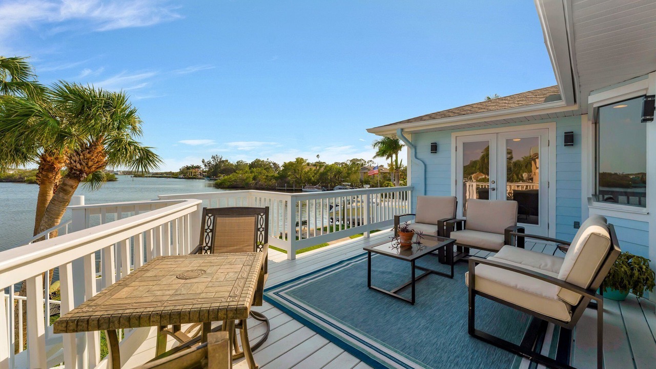 Photo of Patio Balcony in Laurel
