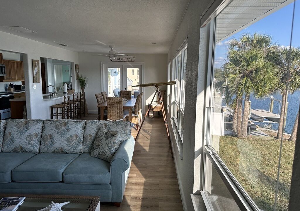 Photo of Livingroom in Laurel