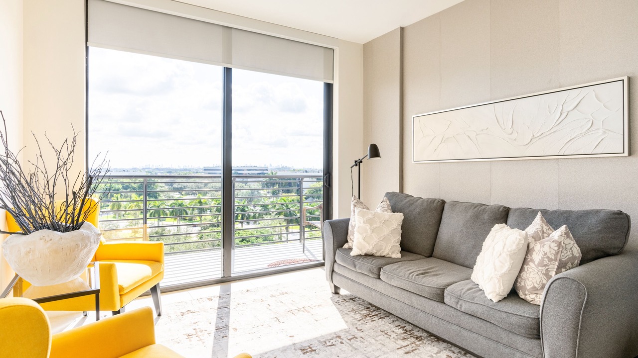 Photo of Livingroom in Doral