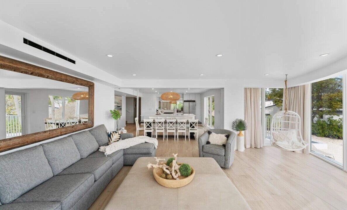 Photo of Livingroom in Upper Matecumbe Key