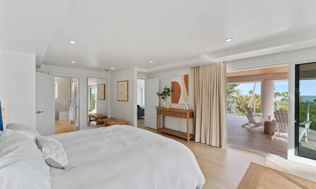 Photo of Bedroom in Upper Matecumbe Key