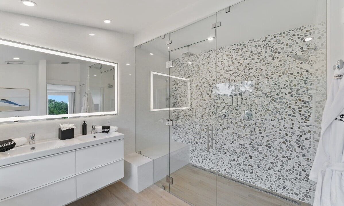 Photo of Bathroom in Upper Matecumbe Key