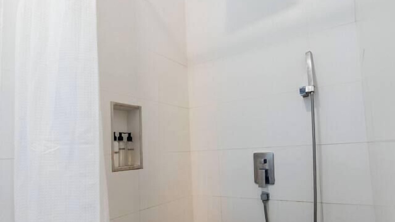 Photo of Bathroom in Northeast Miami