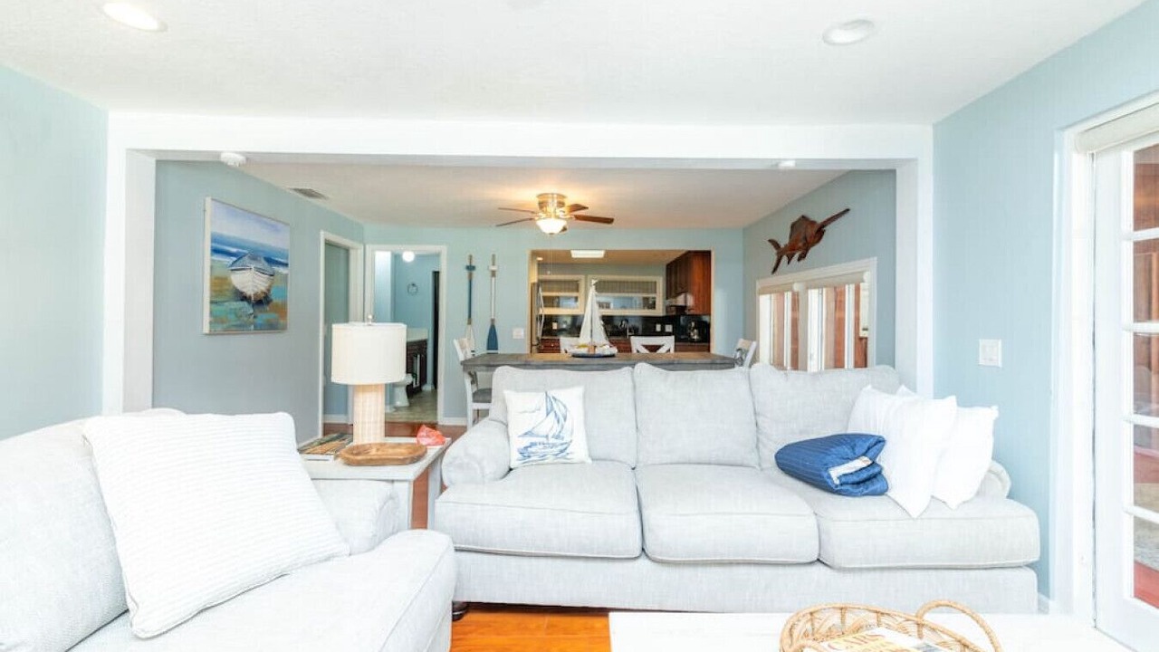 Photo of Livingroom in Riverview