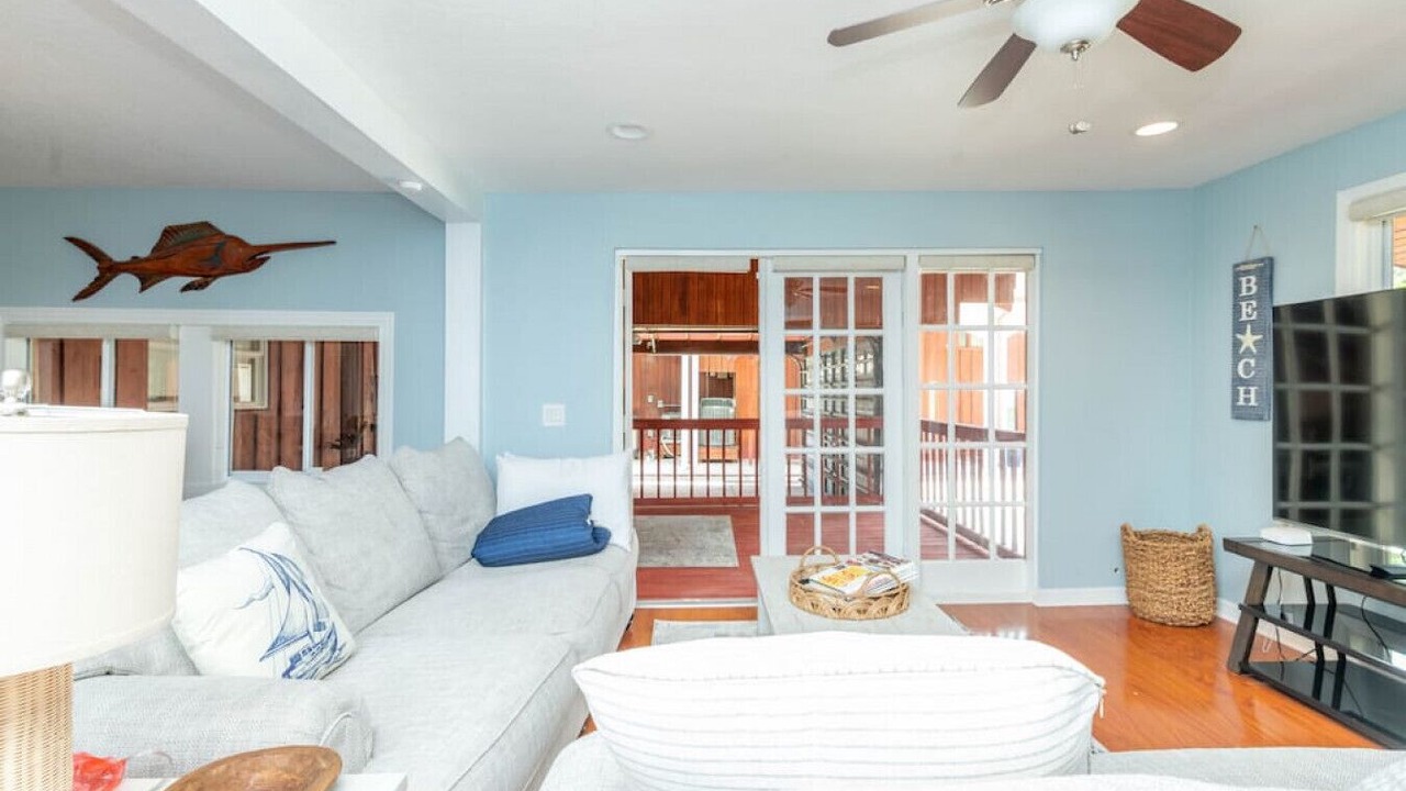 Photo of Livingroom in Riverview