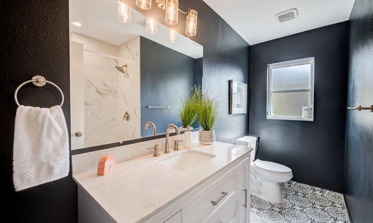 Photo of Bathroom in Maximo Moorings