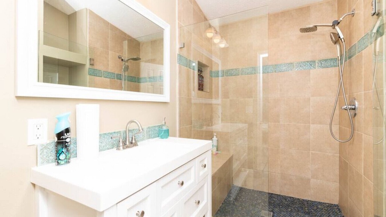 Photo of Bathroom in Riverview
