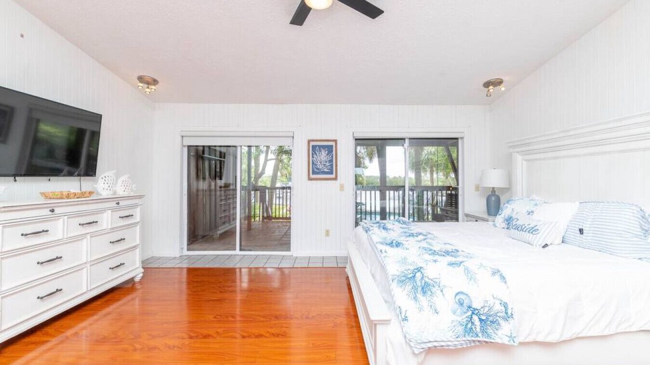 Photo of Bedroom in Riverview