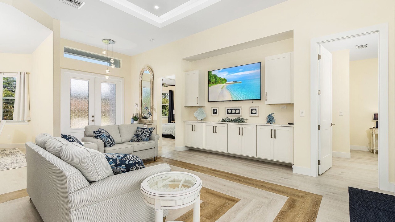 Photo of Livingroom in Saint James City