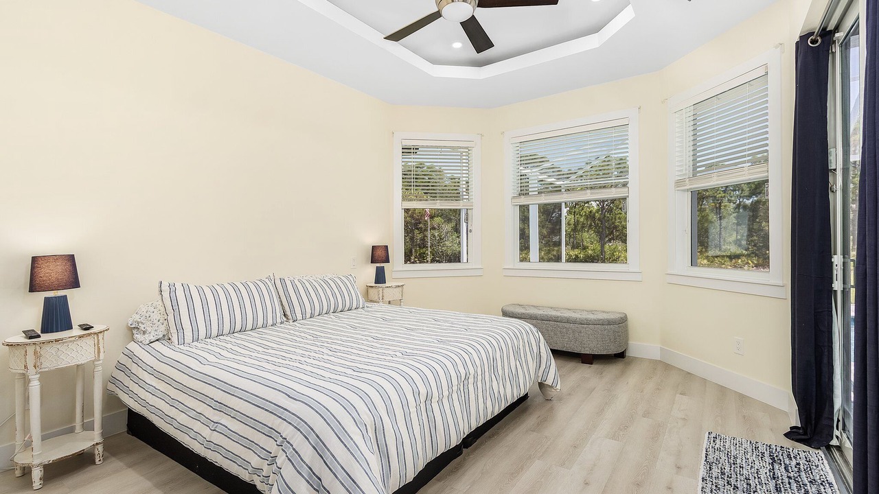 Photo of Bedroom in Saint James City