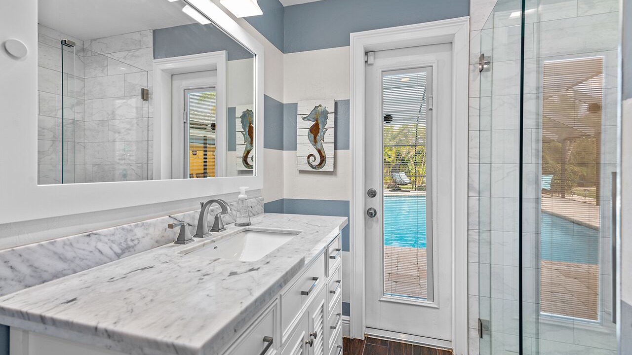 Photo of Bathroom in Biggar