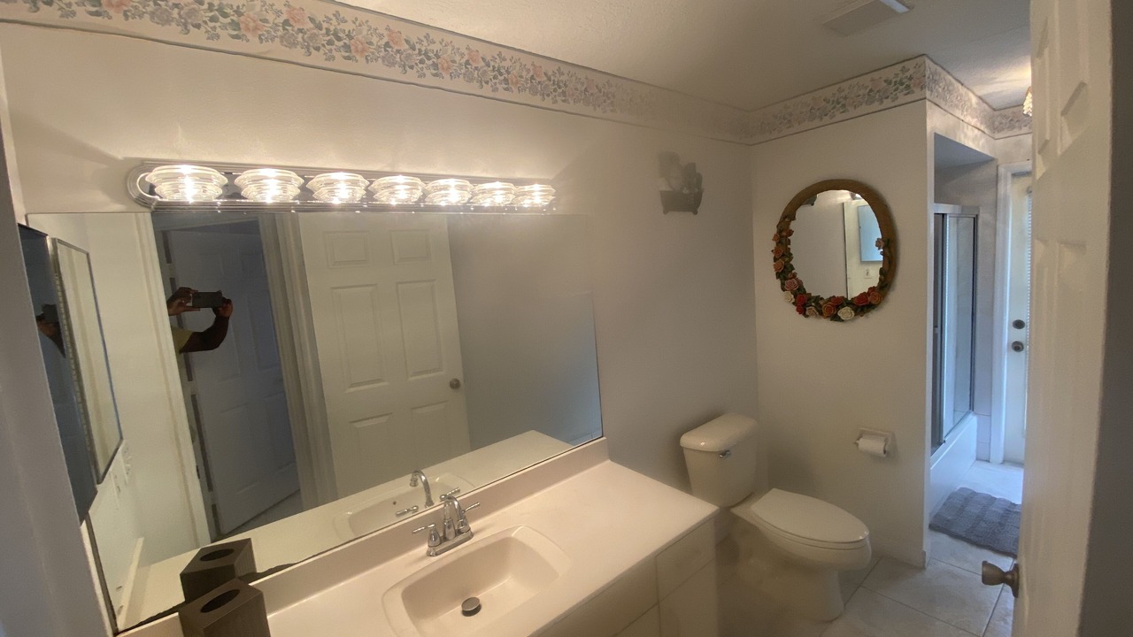 Photo of Bathroom in Port Saint Lucie