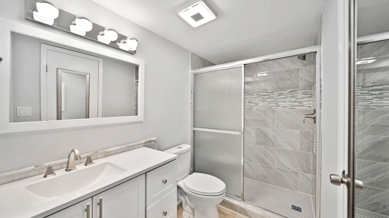Photo of Bathroom in Truckland
