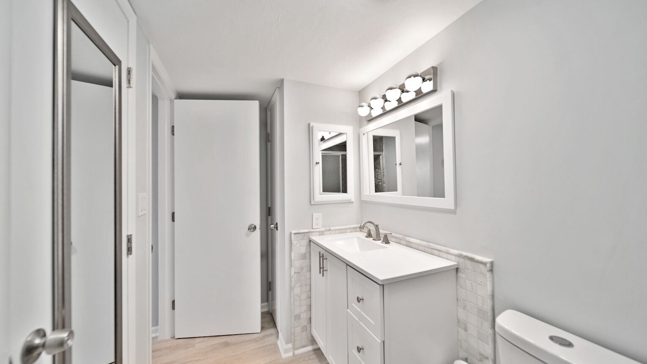 Photo of Bathroom in Truckland