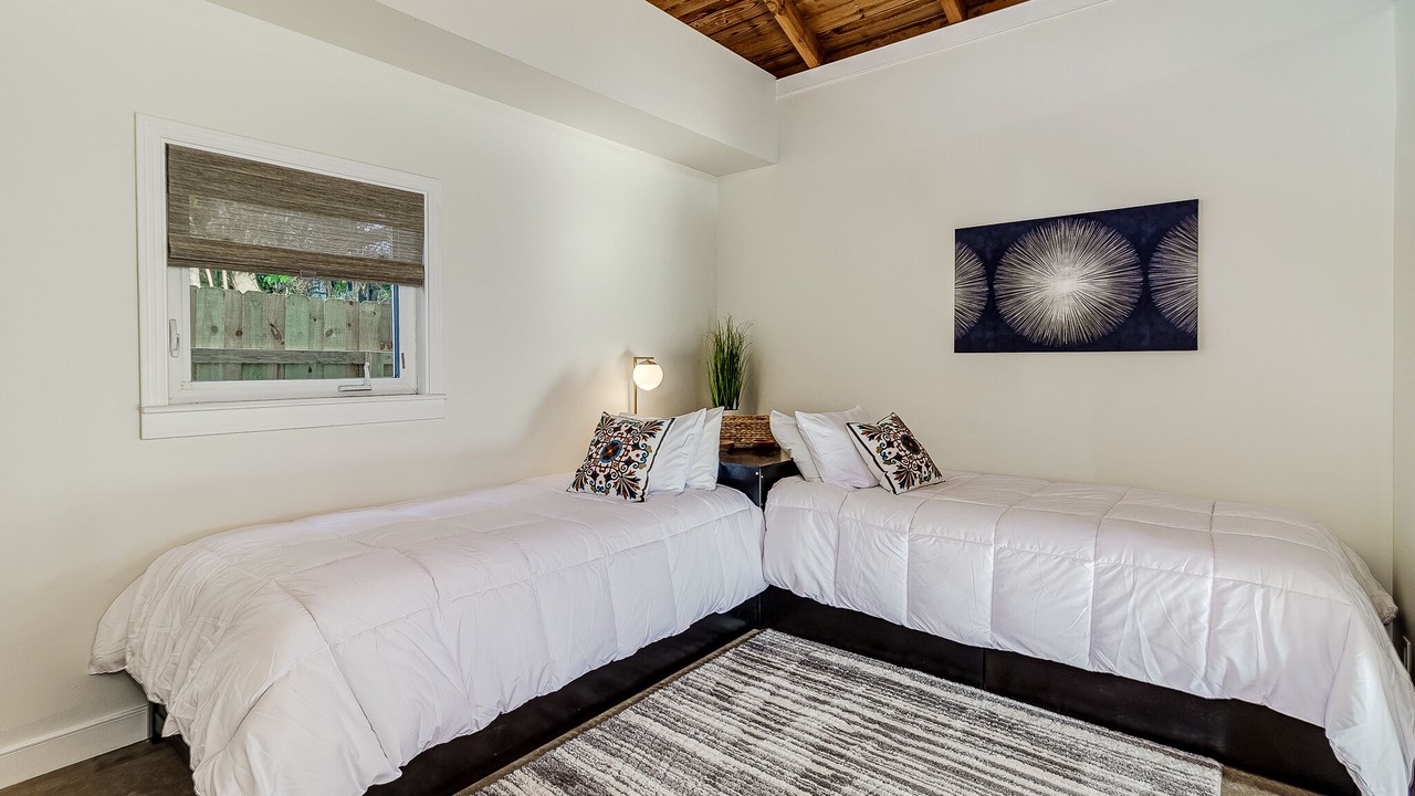 Photo of Bedroom in Crooked Lake