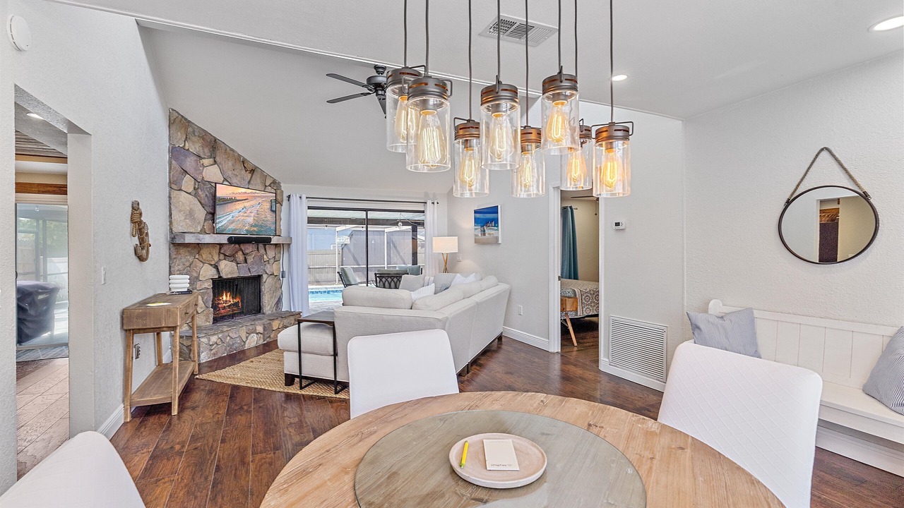 Photo of Livingroom in Lake Sarasota