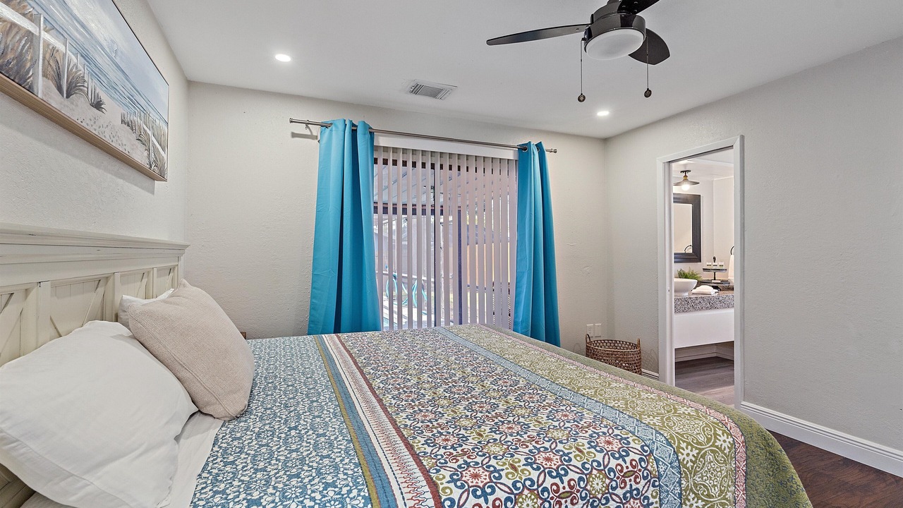 Photo of Bedroom in Lake Sarasota
