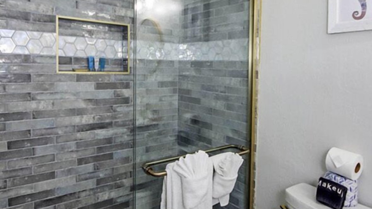 Photo of Bathroom in Gumbo Limbo