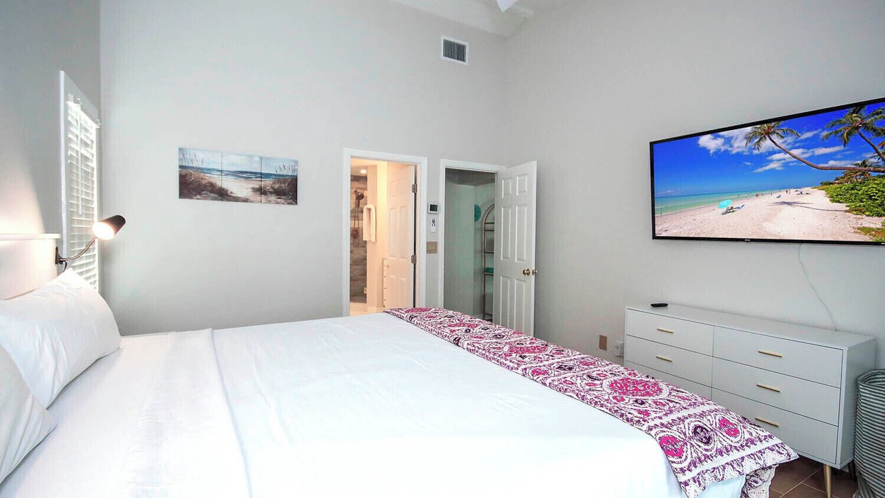Photo of Bedroom in Gumbo Limbo