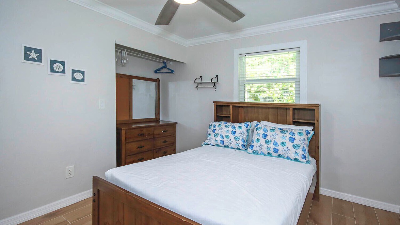 Photo of Bedroom in Gumbo Limbo