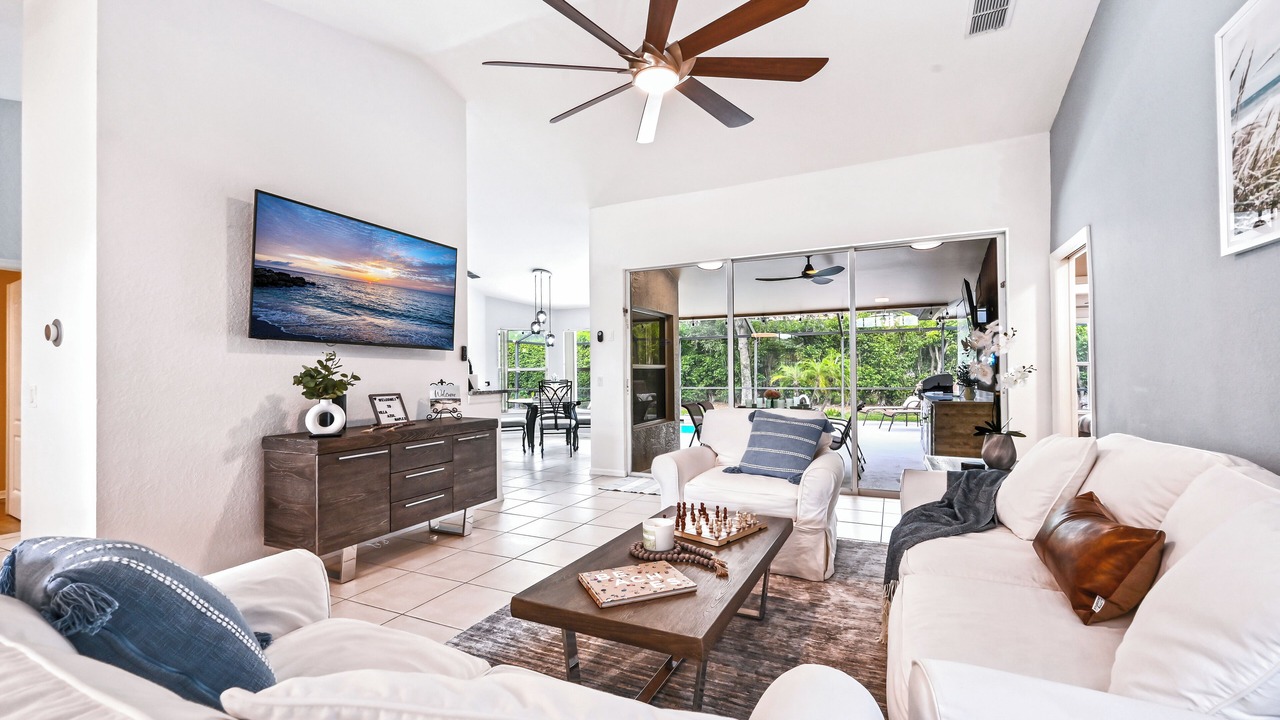 Photo of Livingroom in Central Naples