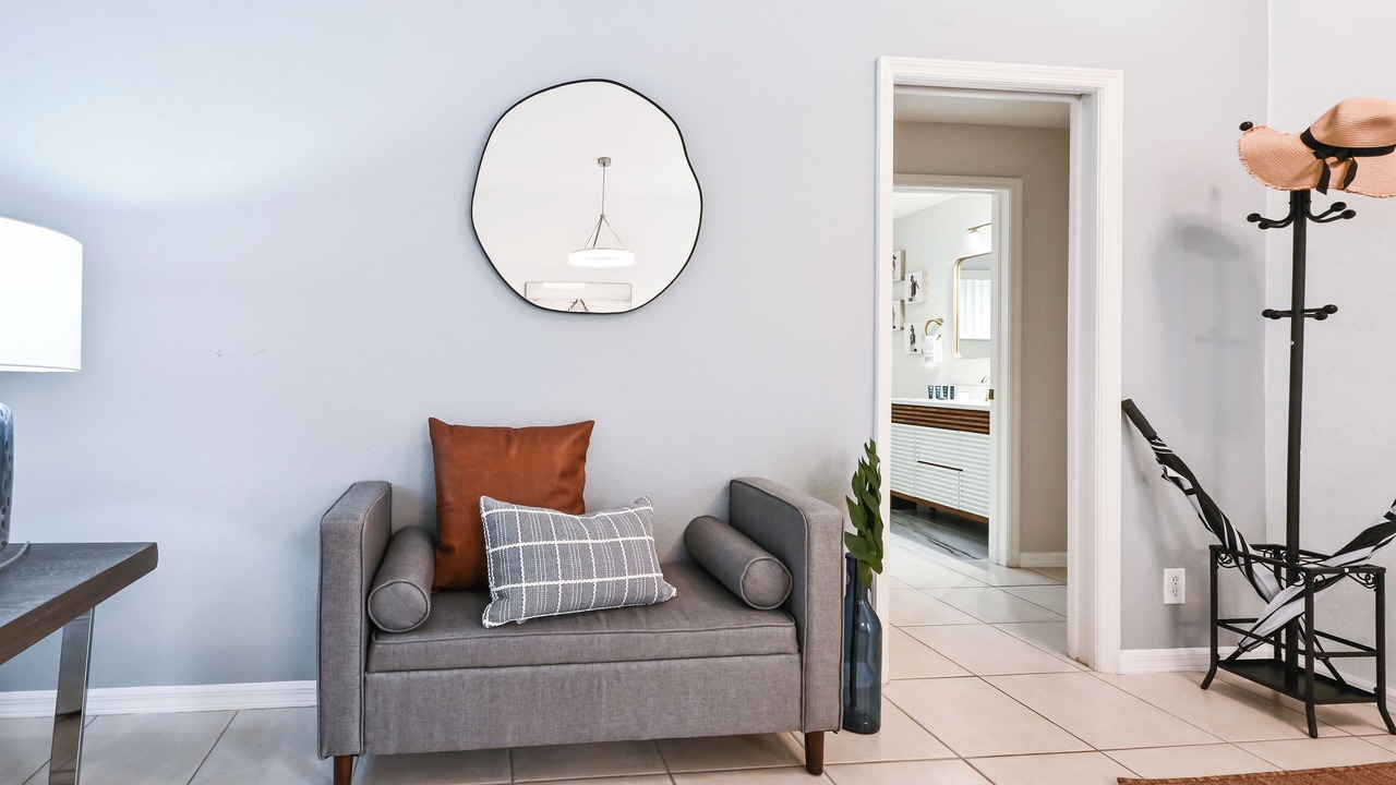 Photo of Livingroom in Central Naples